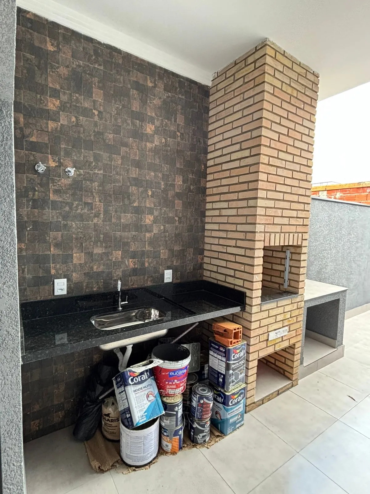 Imagem Casa Térrea no Condomínio Villagge Ipanama 1 - 3 Dormitórios, Suíte e Área Gourmet