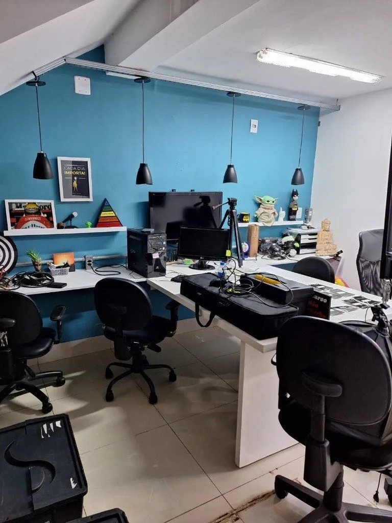 Imagem casa misto -7 salas - 325,12 m² - Menino Deus