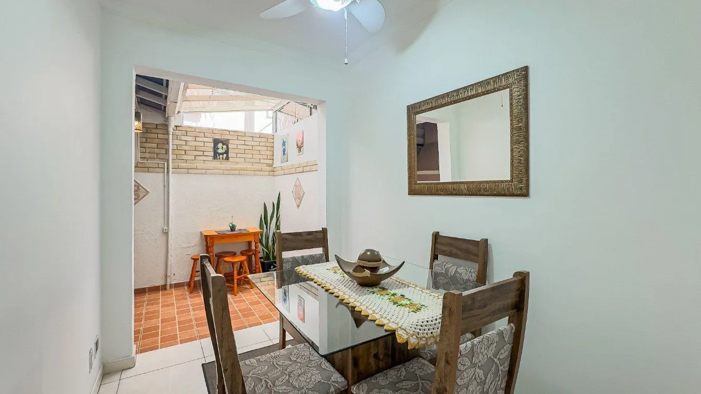 Imagem Casa em Condomínio de 2 dormitórios à venda em Sarandi, Porto Alegre.
