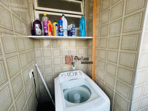 Imagem Apartamento com 4 dormitórios à venda, 136 m² por R$ 585.000 - Pitangueiras - Guarujá/SP