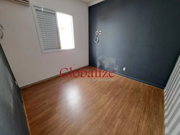 Imagem Casa Sobreposta Baixa à Venda com 3 quartos, 2 vagas, piscina, churrasqueira por R$1.150.000,00 no Boqueirão em Santos