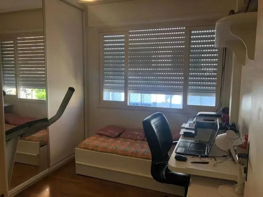 Imagem Apartamento com 3 Quartos e 2 banheiros à Venda, 120 m² privitivos com elevador