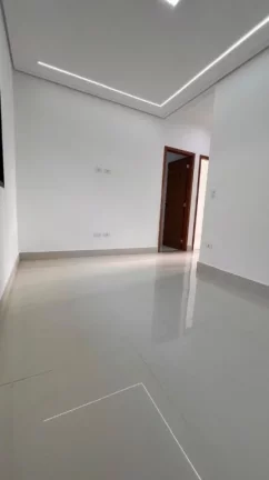 Imagem EXCELENTE OPORTUNIDADE!!! Casa de condomínio com 2 dormitórios!