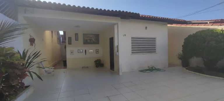 Foto do imóvel Casa de Condomínio com 3 Quartos para Alugar, 1 m² em Turu - São Luís