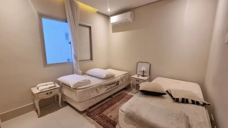 Imagem Apartamento com 3 dormitórios à venda, 180 m² - Pitangueiras - Guarujá/SP