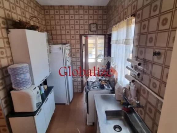 Imagem Casa com 2 dormitórios, 3 vagas de garagem no bairro Santa Maria em Santos no valor de R$380.000,00