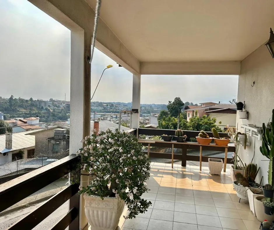 Imagem Casa à venda em Caxias do Sul, Rio Branco, com 2 quartos, 403m2