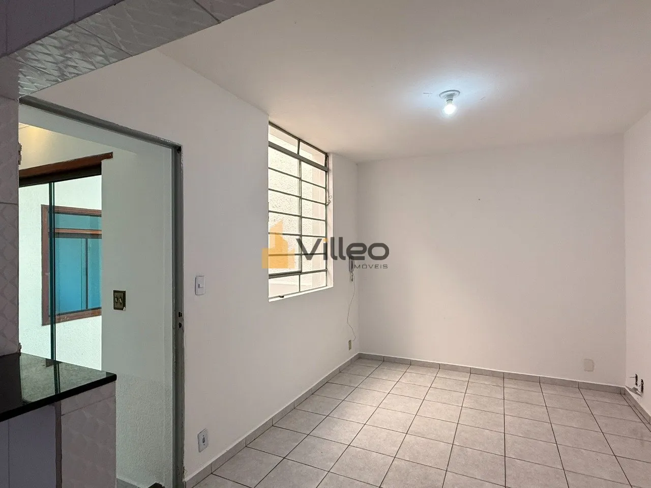 Imagem Apresentamos uma residência exclusiva para venda, localizada em uma das regiões mais tranquilas e ...