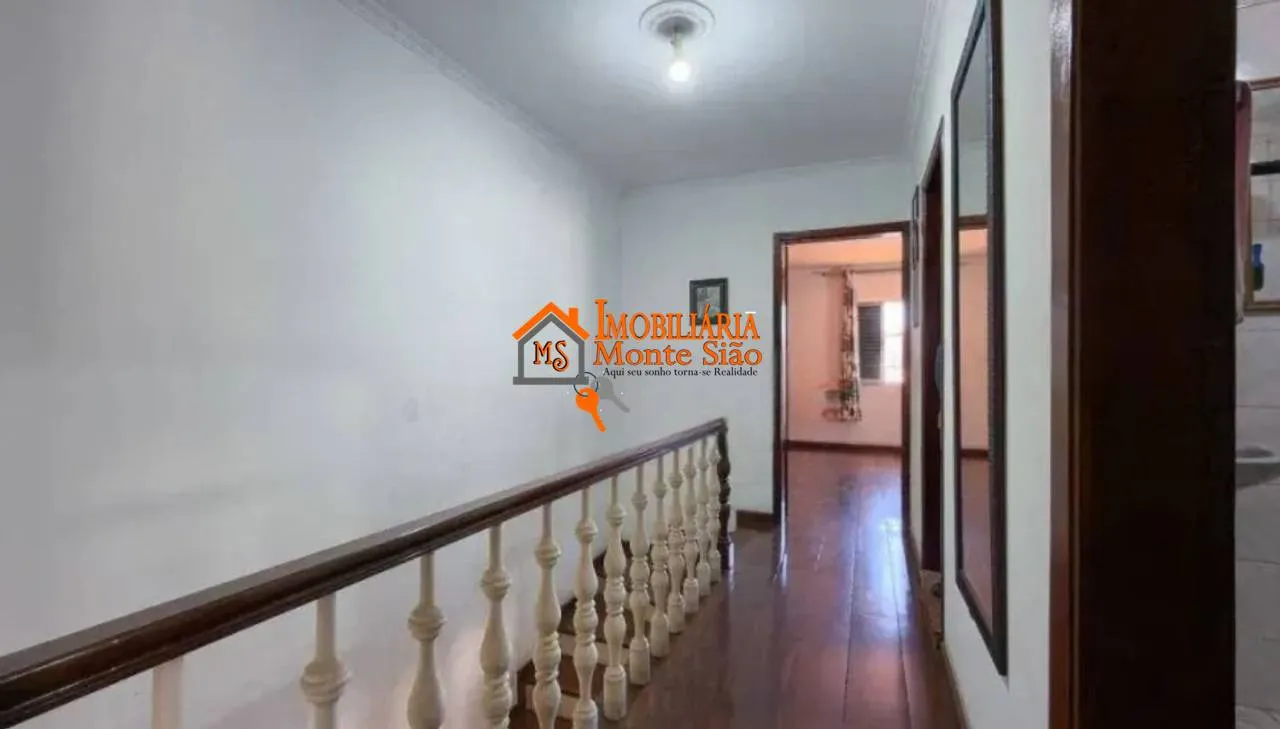 Imagem Sobrado com 3 dormitórios à venda, 292 m² por R$ 880.000 - Jardim Santa Bárbara - Guarulhos/SP