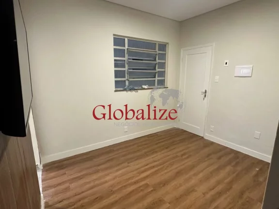 Imagem Apartamento à venda com 55m², 2 quartos, 1 banheiro, vista mar por R$399.000,00 no Embaré em Santos