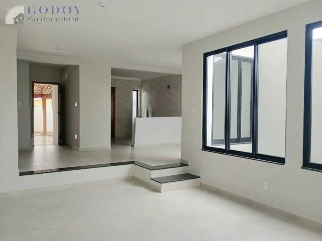 Imagem Casa à venda 3 Quartos, 1 Suite, 2 Vagas, 217M², Centro, Pindamonhangaba - SP