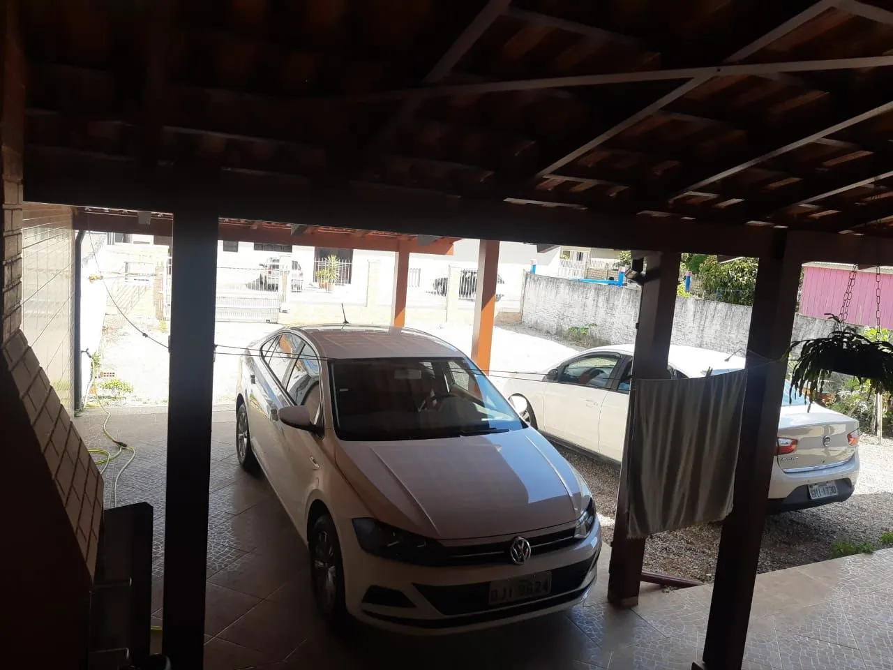Imagem Grande Oportunidade - Casa Ampla e Recém Reformada em Localização Privilegiada