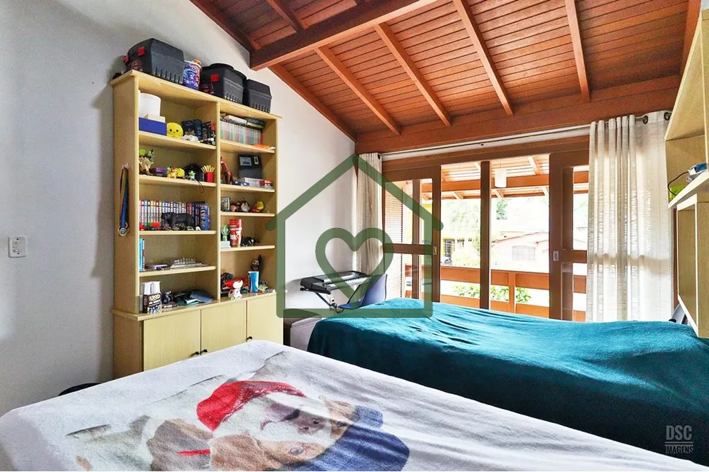 Imagem Apresentamos uma incrível oportunidade de adquirir esta linda casa. Esta propriedade oferece um est...