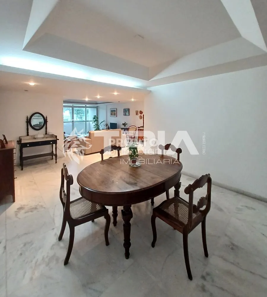 Imagem Apartamento de 4 quartos, 203m² no bairro Boa Viagem, em Recife