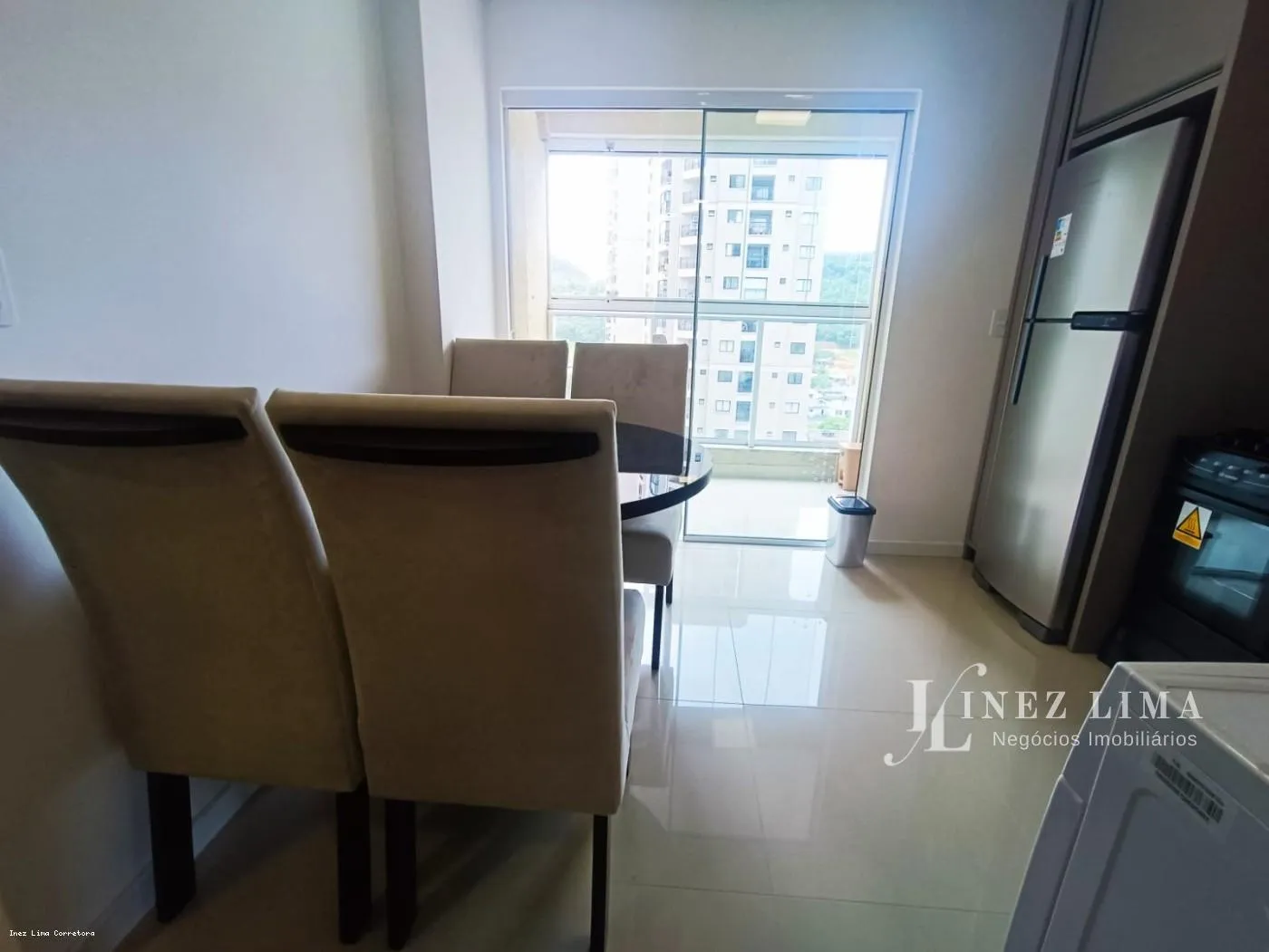 Imagem Apartamento 3 Quartos para Locação, Tabuleiro das Oliveiras, 3 dormitórios, 1 suíte, 2 banheiros, 1 vaga