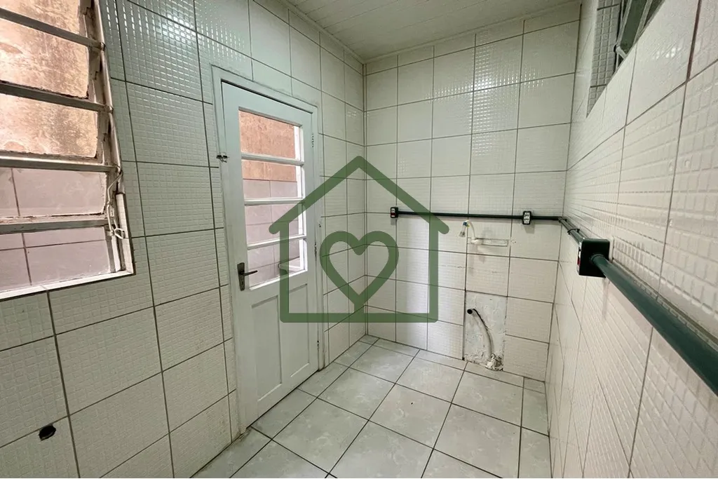 Imagem Localizado na parte alta da Rua Duque de Caxias, este apartamento de 48,71 m² e 2 dormitórios é p...