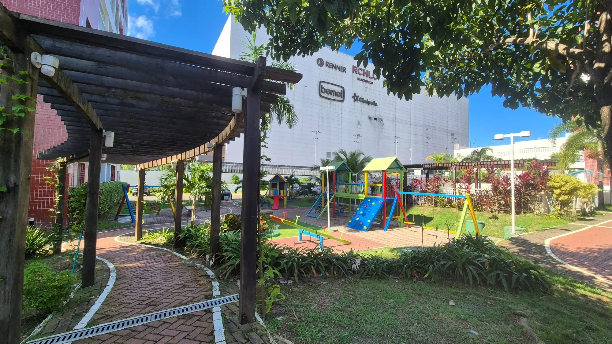 Imagem Apartamento com 2 Quartos à Venda ou Locação, 66 m² em Ponta Negra - Manaus