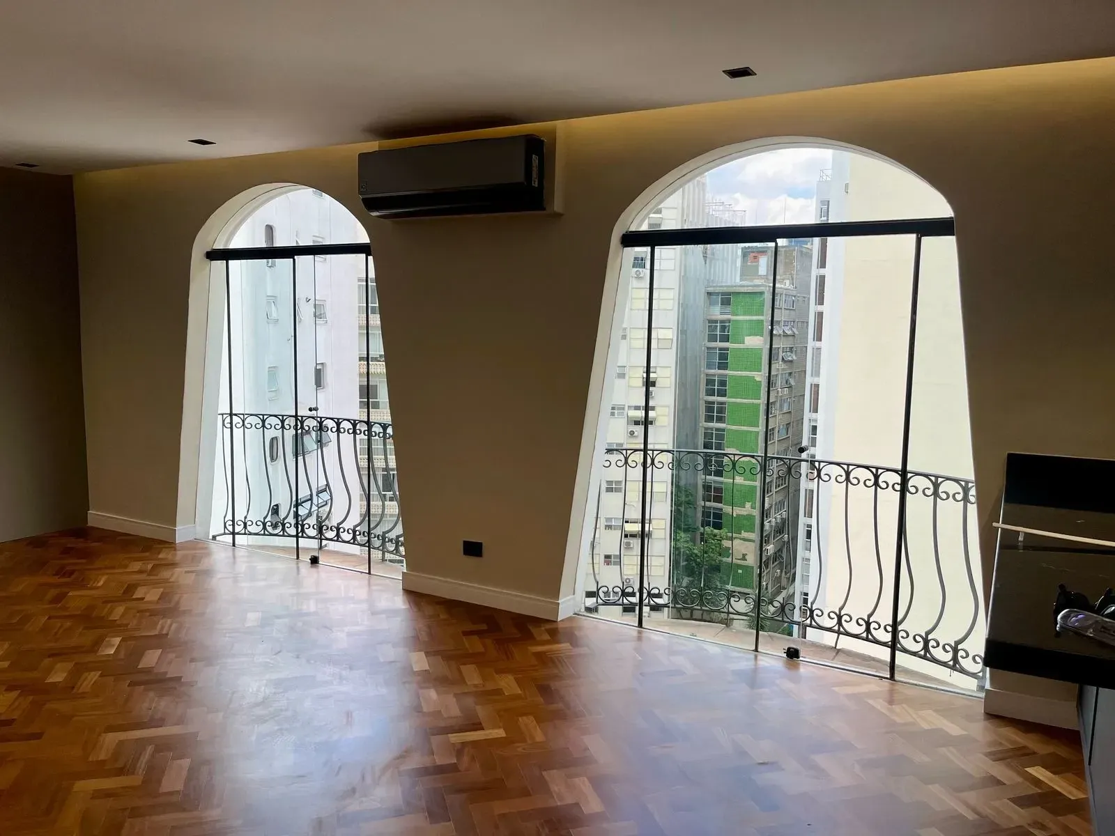 Foto do imóvel Apartamento com 2 Quartos à Venda, 92 m² em Jardim Paulista, São Paulo - SP