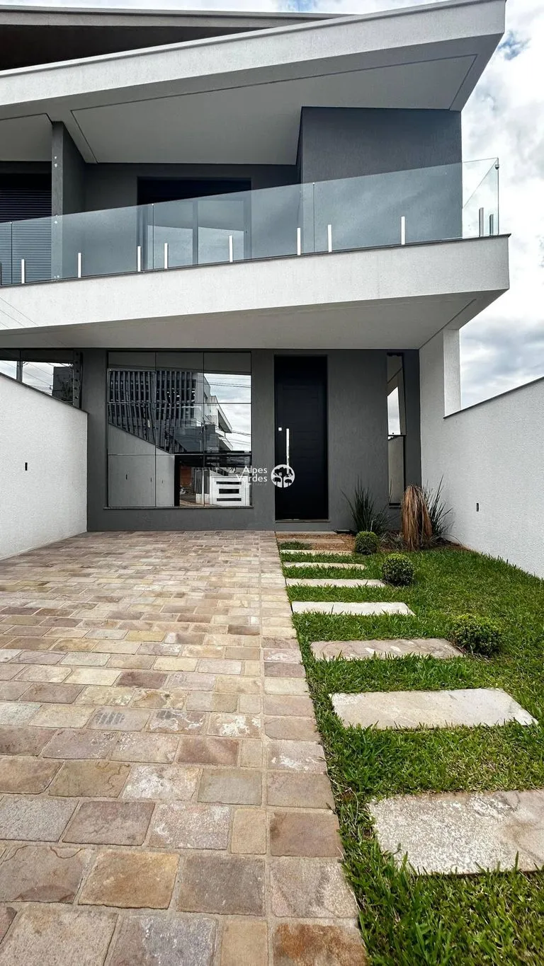 Imagem Vende-se casa de alto padrão em Passo Fundo-3 Quartos-R$1.200.000,00