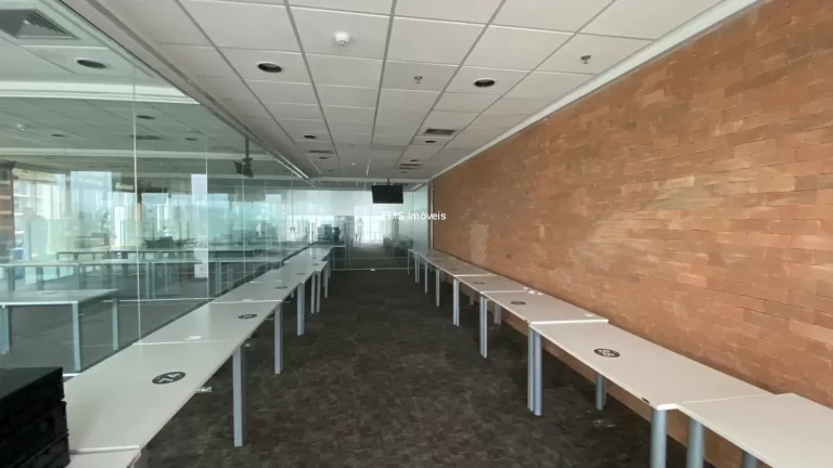 Imagem Conjunto Comercial de 1557 ² em Itaim Bibi