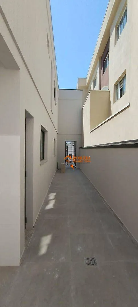 Imagem Sobrado com 3 dormitórios à venda, 100 m² por R$ 700.000,00 - Parque Flamengo - Guarulhos/SP