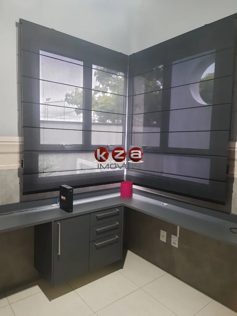 Imagem Casa de alto padrão à venda em condomínio exclusivo de Valinhos-SP, no Loteamento Residencial Santa Gertrudes: 3 quartos, 1 suíte, 2 salas, 3 banheiros, 2 vagas de garagem, 287,60 m².