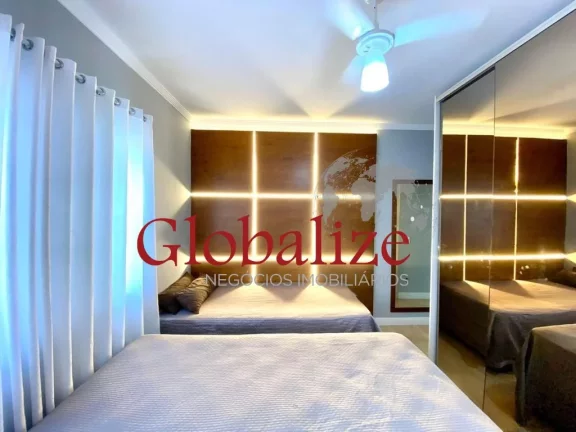 Imagem Casa sobreposta térrea à venda com 150m², 3 quartos, suíte, 2 vagas, piscina por R$1.100.000,00 em Santos