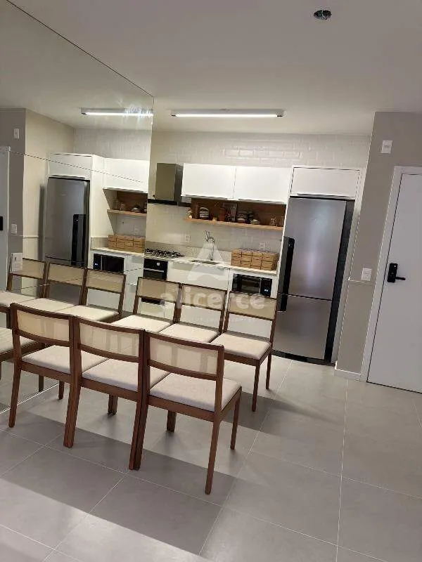 Imagem Apartamento à venda com 2 quartos 1 suíte, 72m² em Cacupé Florianópolis