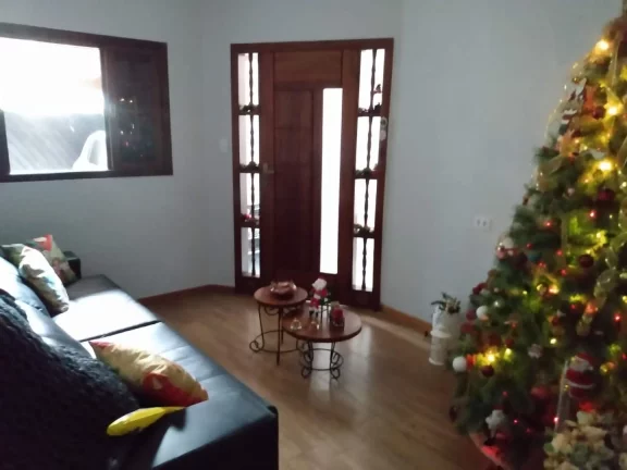 Foto do imóvel Sobrado com 5 dormitórios, 200 m² - venda por R$ 690.000,00 ou aluguel por R$ 3.210,83/mês - Jardim Pararangaba - São José dos Campos/SP