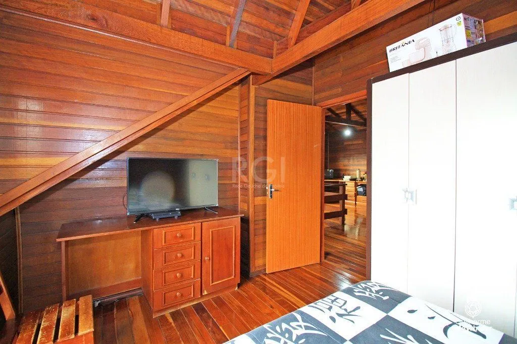 Imagem Casa para Venda - 235m², 3 dormitórios, sendo 1 suites, 3 vagas - Sarandi