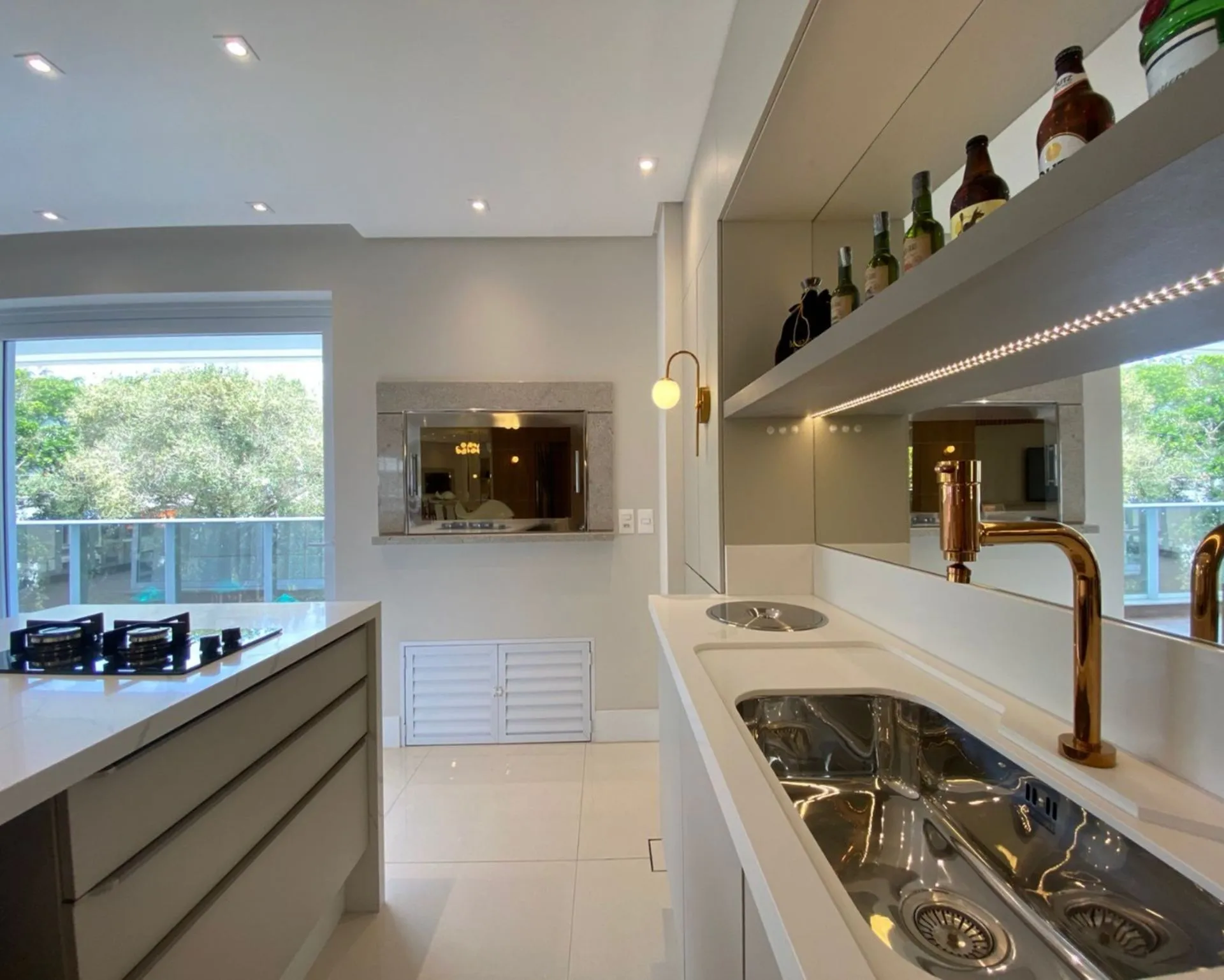 Imagem Apartamento 4 suítes, 230 m², em Jurerê In