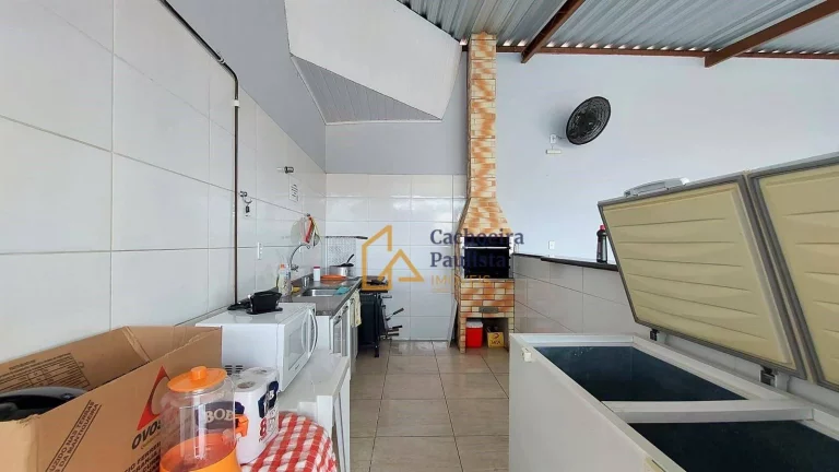 Imagem Casa com ponto comercial e salão de festas à venda - Margem Esquerda - Cachoeira Paulista/SP