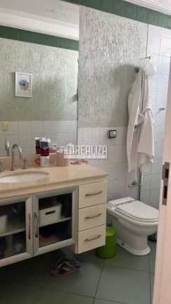 Imagem Casa à venda no bairro Santa Maria, Uberaba - 5 dormitórios, piscina e sauna