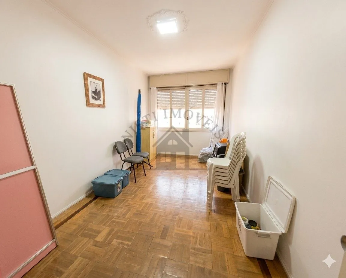 Imagem Casa 6 quartos para Venda no bairro Jardim São Pedro em Porto Alegre