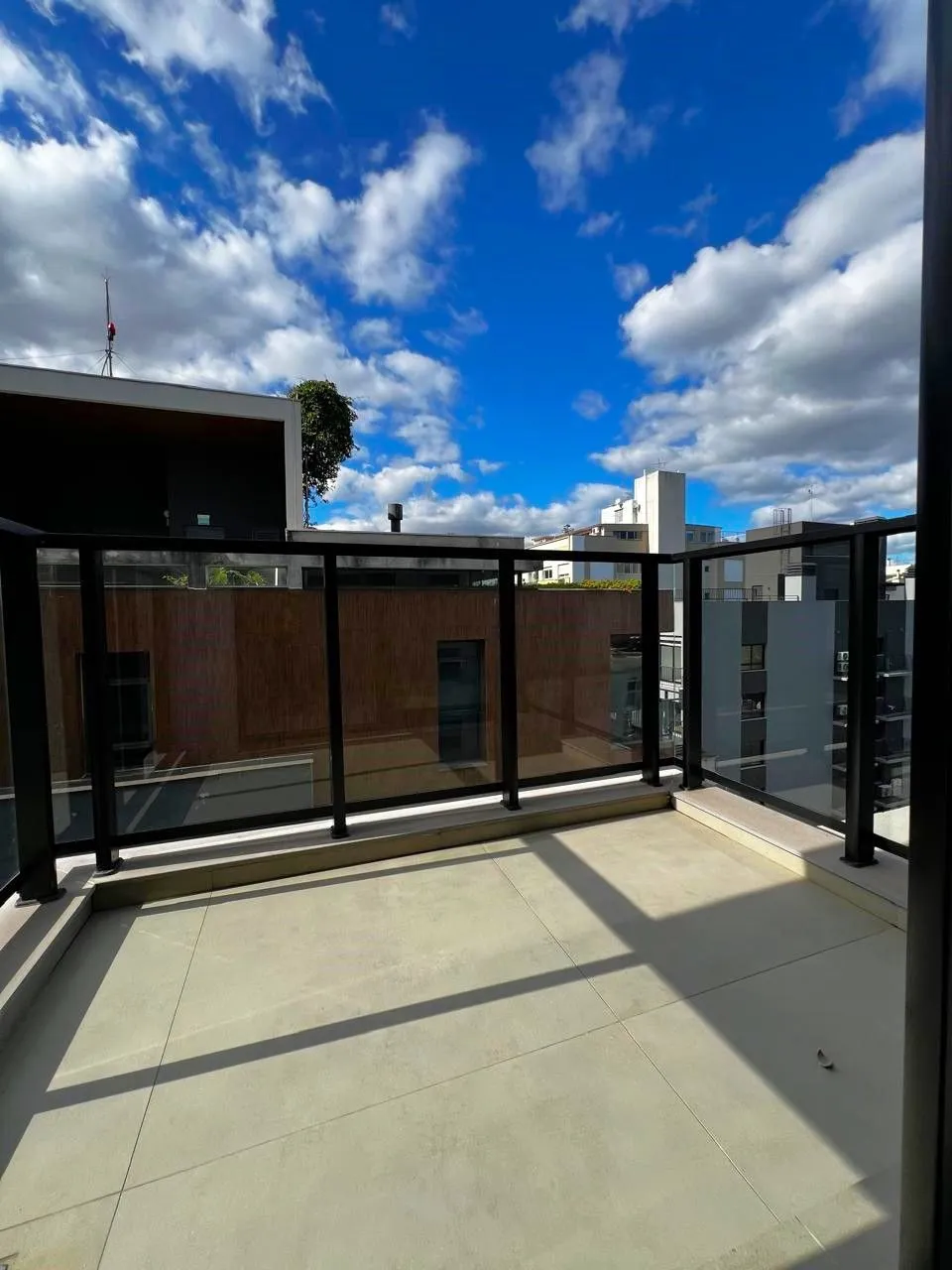 Imagem Excelente apartamento 2 dormitórios com sacada e vaga coberta no Petrópolis