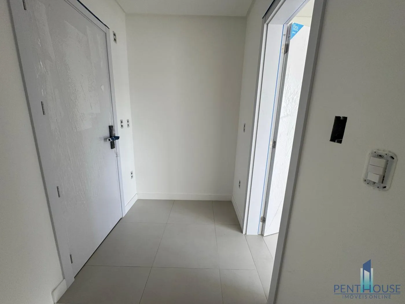 Imagem Apartamento Duplex para Venda em Balneário Camboriú, ESTADOS, 1 dormitório, 1 suíte, 2 banheiros, 1 vaga