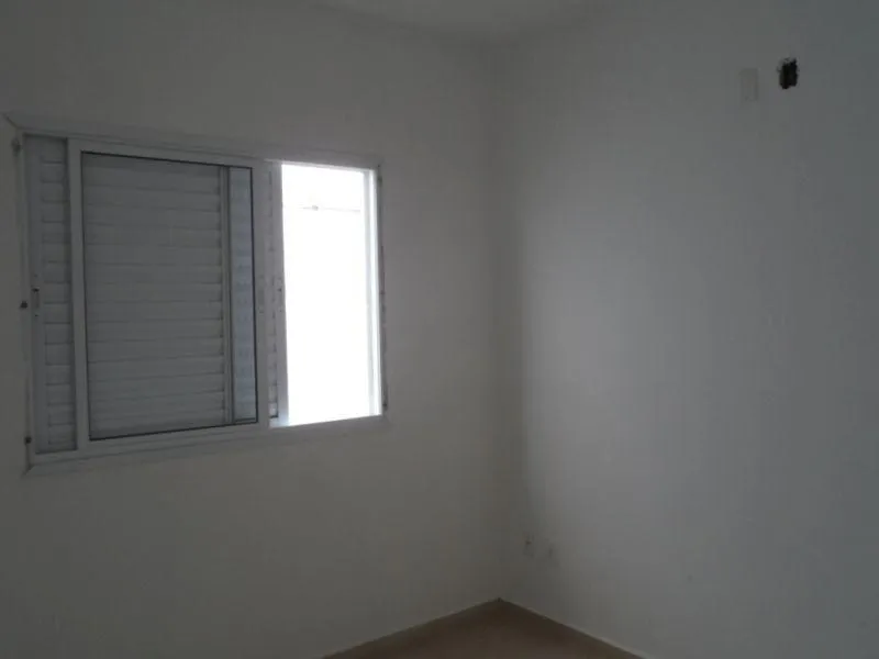 Imagem ÓTIMA CASA EM CONDOMÍNIO FECHADO NA REGIÃO DO WANEL VILLE