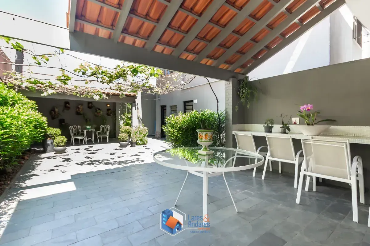 Imagem Casa para venda em Jardim Paulistano com 4 quartos, sendo 1 suíte, 300m²