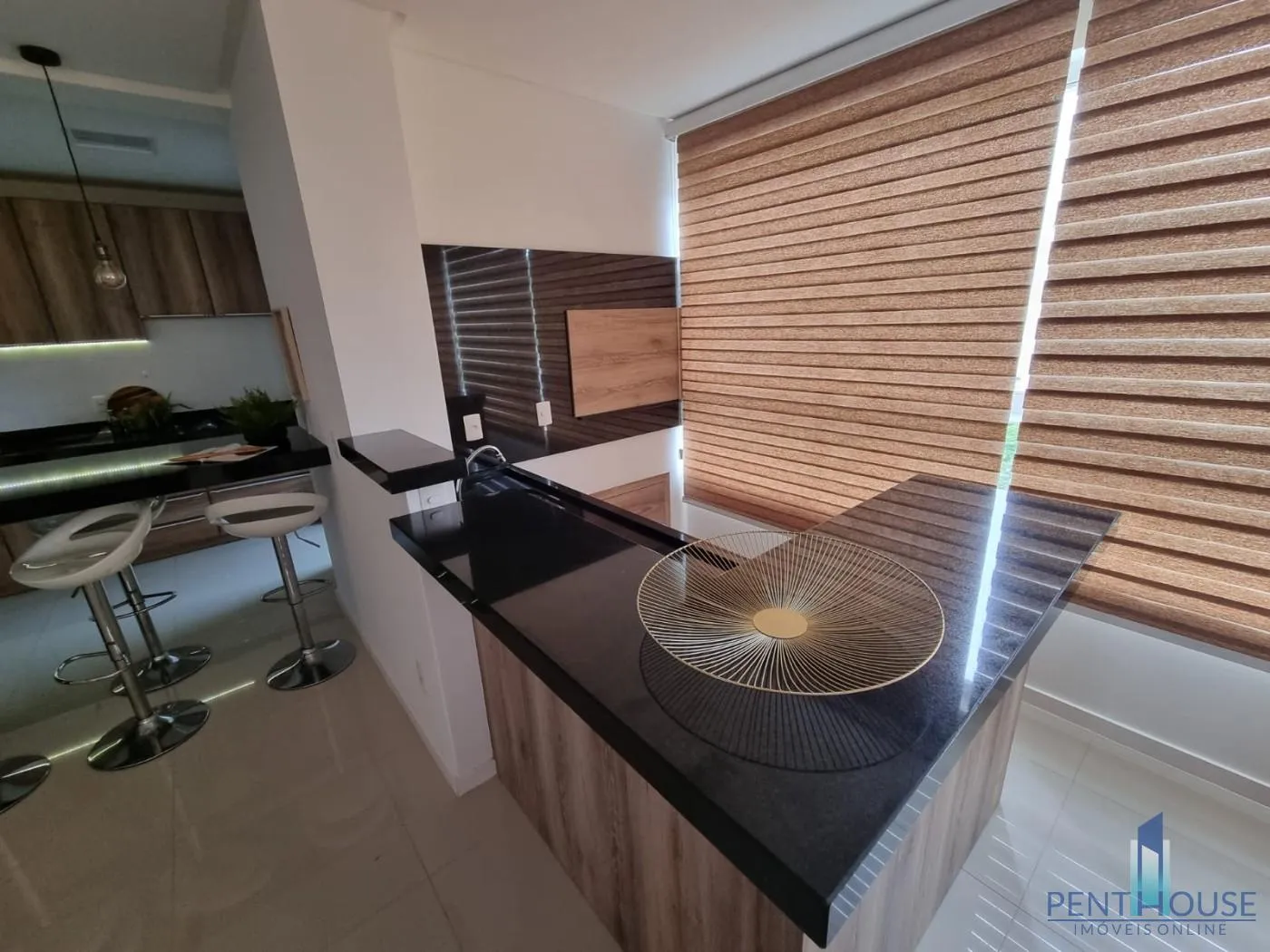 Imagem Apartamento Zona Central para Venda em Balneário Camboriú, PIONEIROS, 2 dormitórios, 2 suítes, 3 banheiros, 2 vagas
