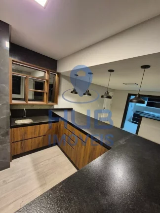 Imagem (1 suíte), 276m2, Reformado, 2 Vagas, Kobrasol - São José/SC