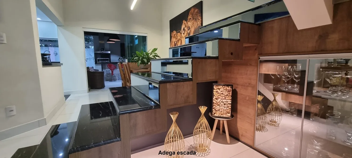 Imagem Magnífica Casa no Condomínio Reserva dos Lagos: Espaços Amplos, Acabamentos de Alto Padrão e Vista Única
