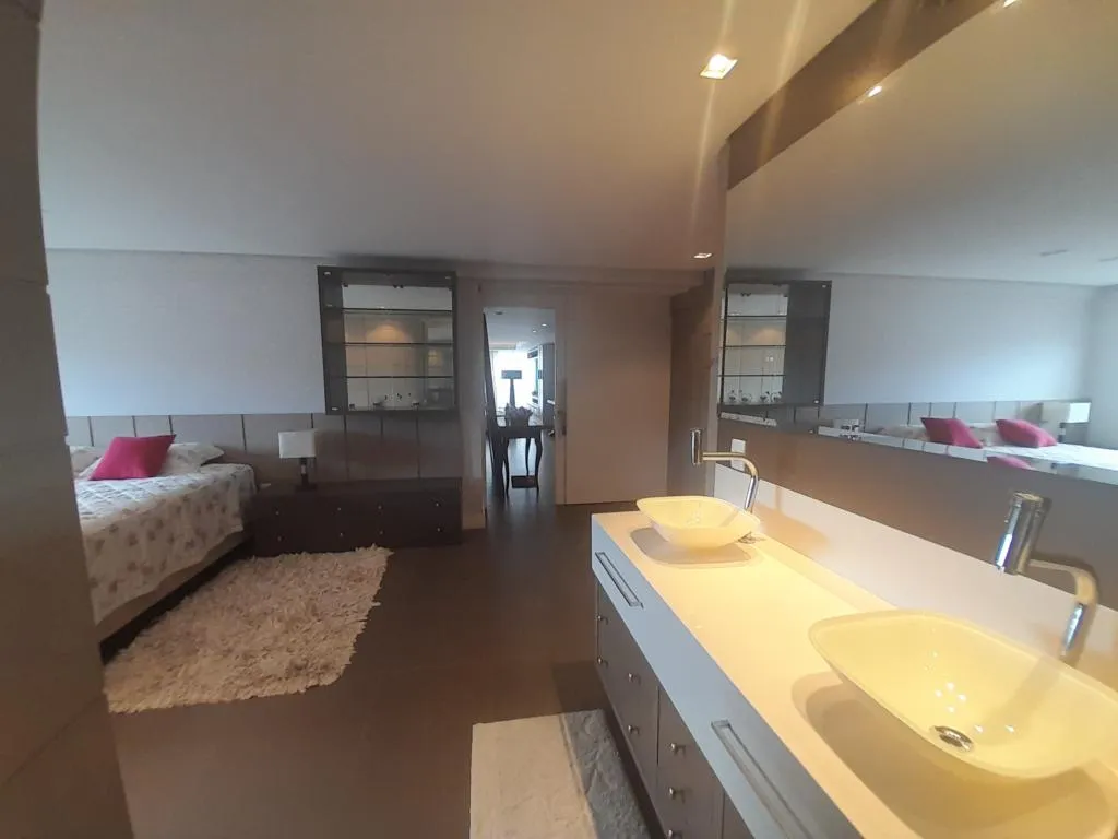 Imagem Apartamento 4 Dormitórios - Bairro Navegantes