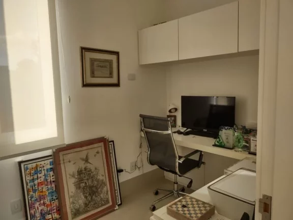 Imagem Casa Moderna em Condomínio  Segurança e Lazer