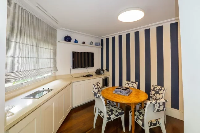 Imagem Apartamento à venda em São Paulo, Moema, com 3 quartos, 209m2