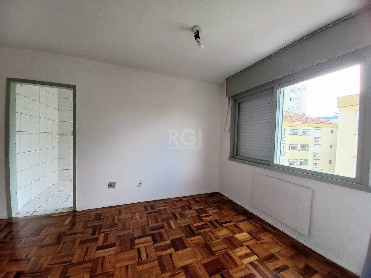 Imagem Apartamento para Venda - 59m², 2 dormitórios, 1 vaga - Passo da Areia