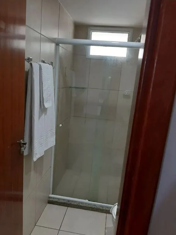 Imagem Flat mobiliado em Manaíra, vista lateral para o mar, lazer na cobertura, garagem e localização privilegiada.