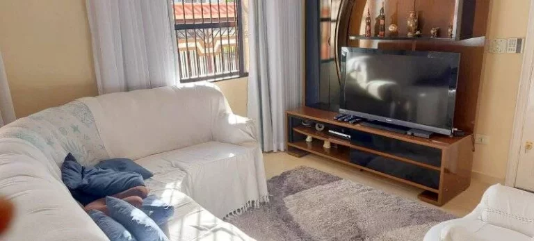 Imagem CASA EM 2 LOTES COM 5 DORMITÓRIOS E PISCINA