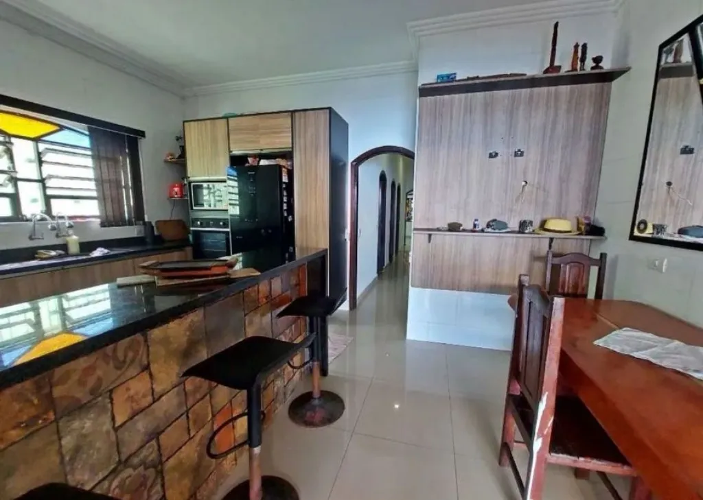 Imagem CASA COM 260,00 m² - AVIAÇÃO - PRAIA GRANDE SP