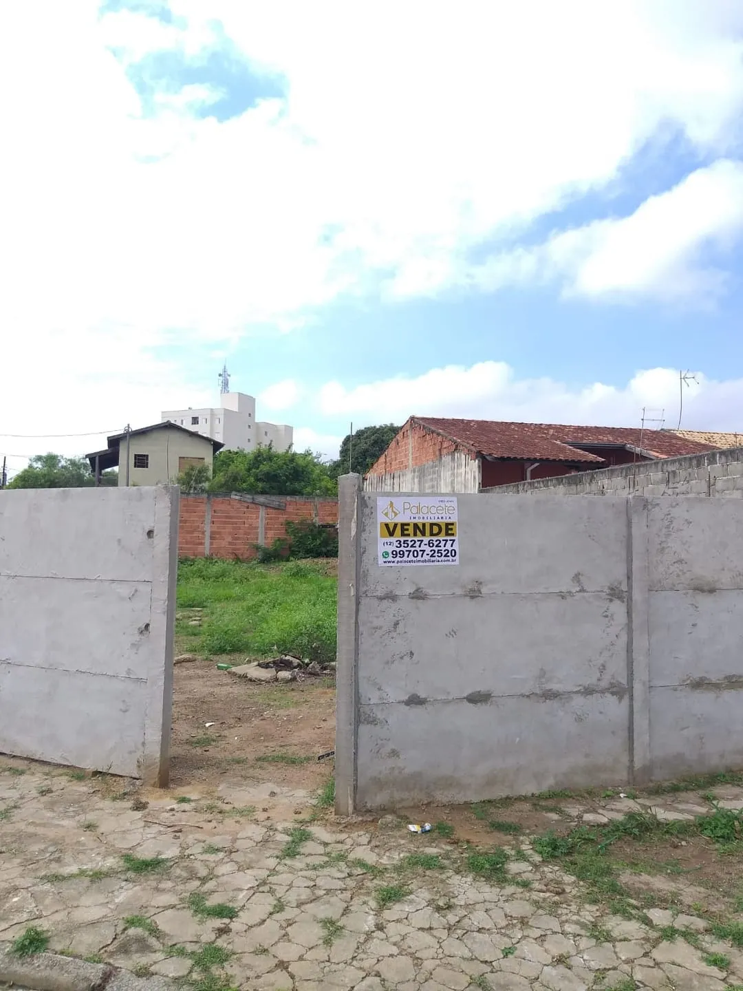 Foto do imóvel Oportunidade Imperdível: Terreno de Esquina com 270m² à Venda no Parque das Nações, Infraestrutura Completa e Localização Privilegiada!