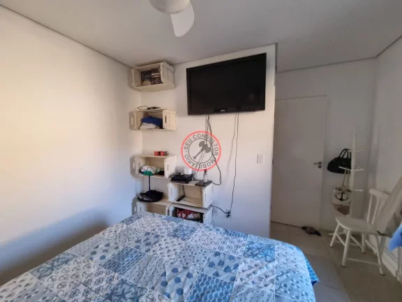Imagem ESCRITURA DEFINITIVA, CASA A VENDA COM 3 SUÍTES,TODA MOBILIADA EM CONDOMINIO COM PISCINA, SALÃO DE FESTAS PERTO DE TODO COMÉRCIO